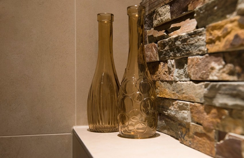 badmanufaktur-nuernberg-referenzen-badsanierung-natursteinverblender-02