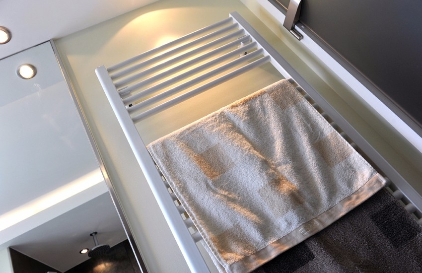 badmanufaktur-nuernberg-referenzen-badsanierung-rostfliesen-01