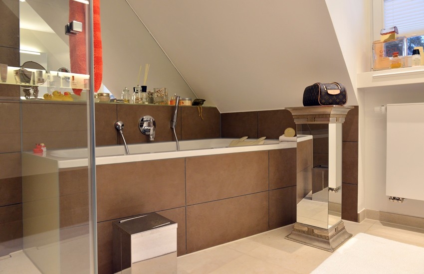 badmanufaktur-nuernberg-referenzen-badsanierung-erdtoene-01