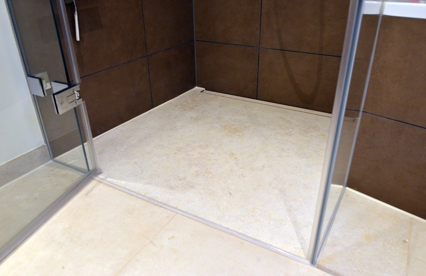 badmanufaktur-nuernberg-referenzen-badsanierung-erdtoene-06