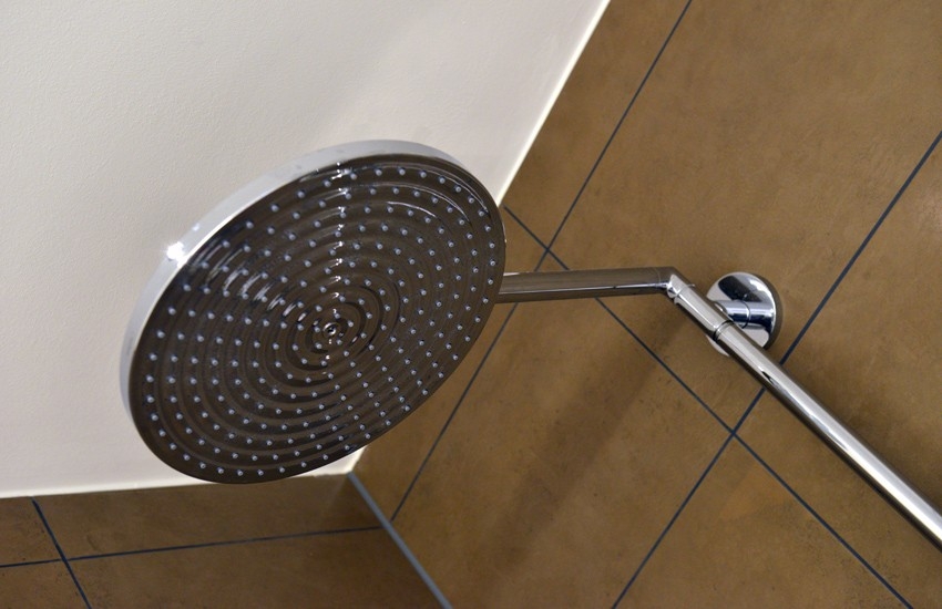 badmanufaktur-nuernberg-referenzen-badsanierung-erdtoene-07